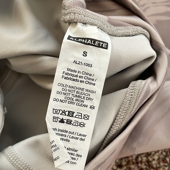 Alphalete set🤍 - Picture 6 of 9